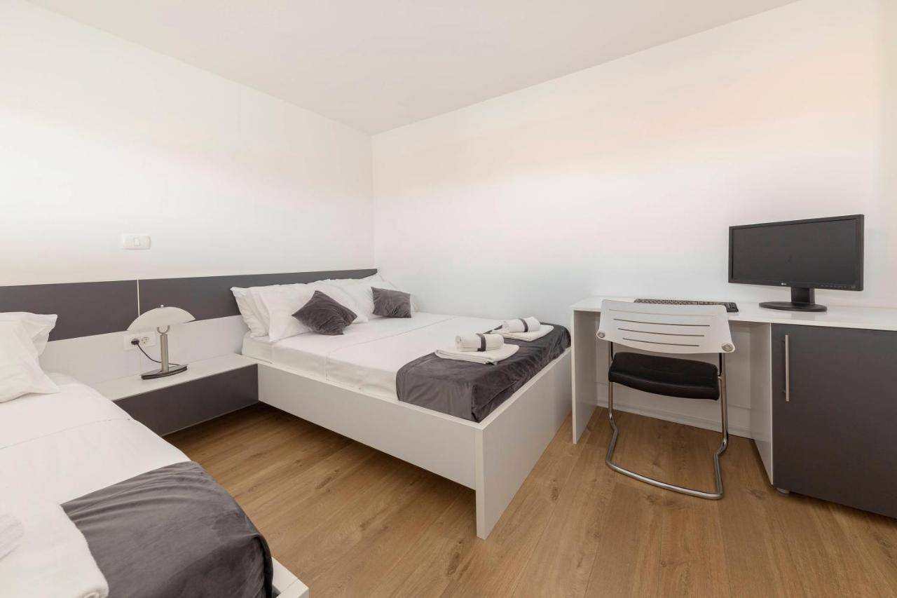 Apartments Era Ankaran Dış mekan fotoğraf