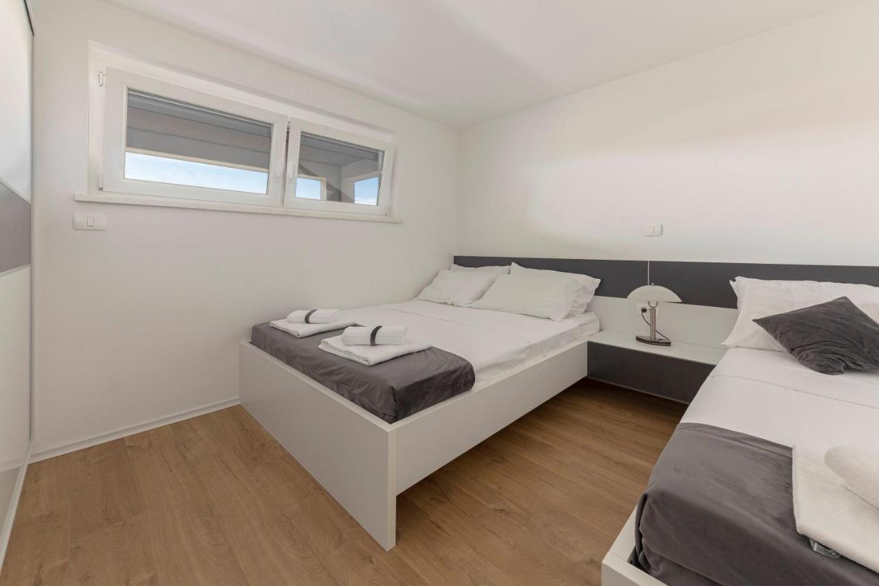 Apartments Era Ankaran Dış mekan fotoğraf
